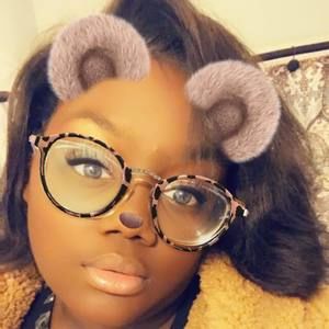 Meet your Posher, Caitlyn